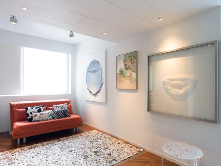 Takesada Matsutani’s “Slow Slow ‘20-6-8’” (left), Andreas Eiriksson’s “Fjället II” (center), and “Celadon Bowl (Joseon)” by Lee Sang Min (right). Photo by Felix SC Wong.